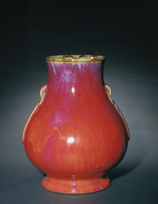 Ceramic glaze with ear ring bottle